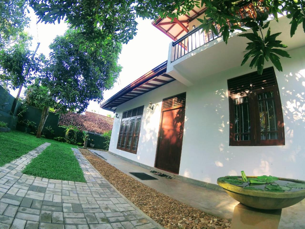 Top Mount Villa Hikkaduwa Extérieur photo
